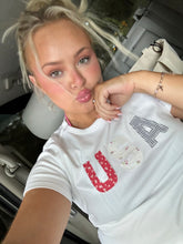 Load image into Gallery viewer, USA Quilted Tee