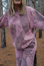 Load image into Gallery viewer, Tribe Kelley Butter Crew - Pink Break Up