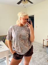 Load image into Gallery viewer, Unisex Realtree Camo Tees