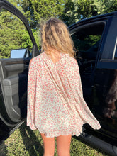 Load image into Gallery viewer, Beverly Floral Blouse