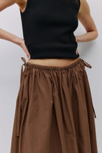 Load image into Gallery viewer, Brown Adjustable Waist Midi Skirt