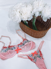 Load image into Gallery viewer, Need You Floral Lingerie Set